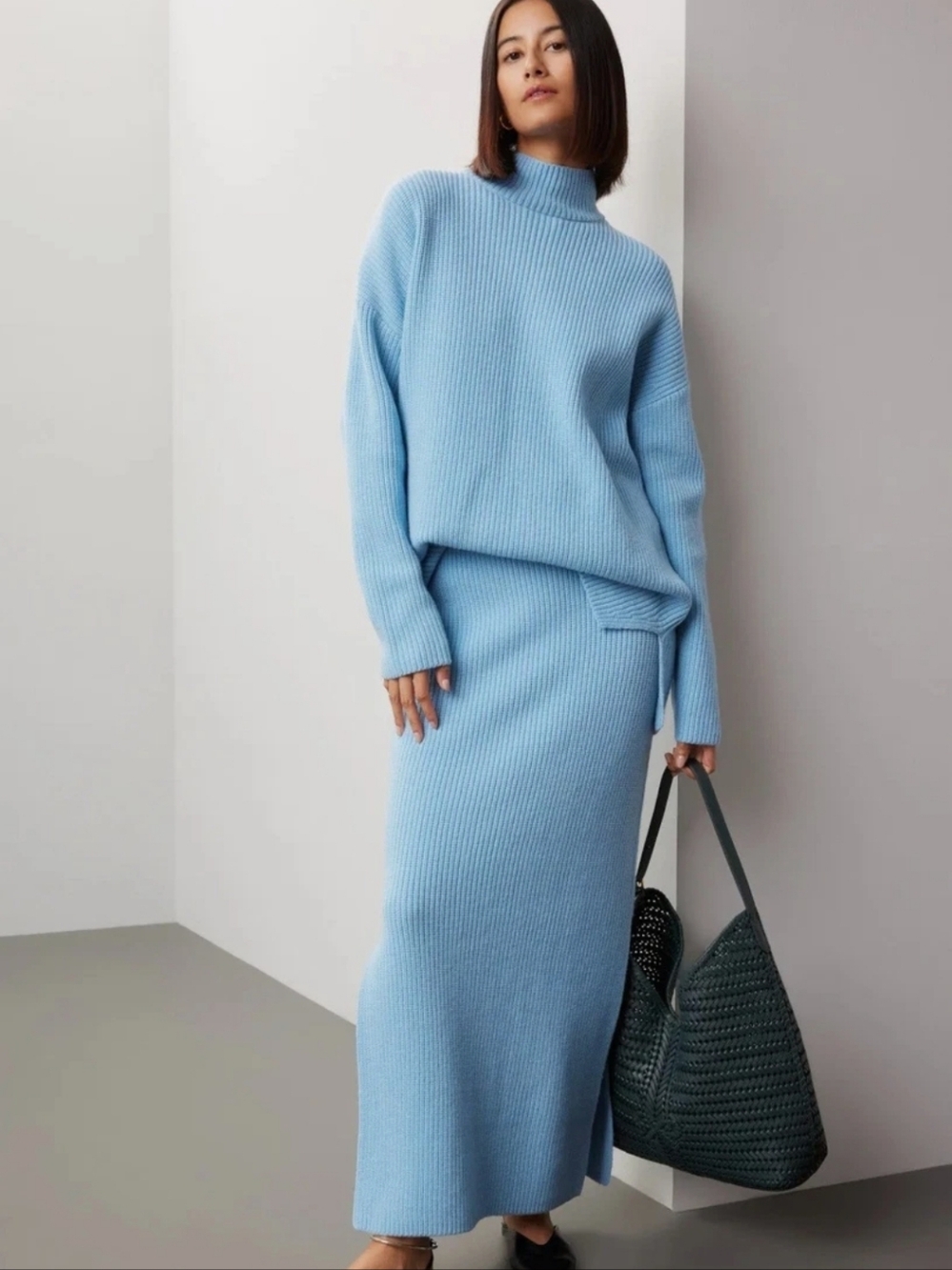 SUBOO ISLA sweater and skirt combo Size M